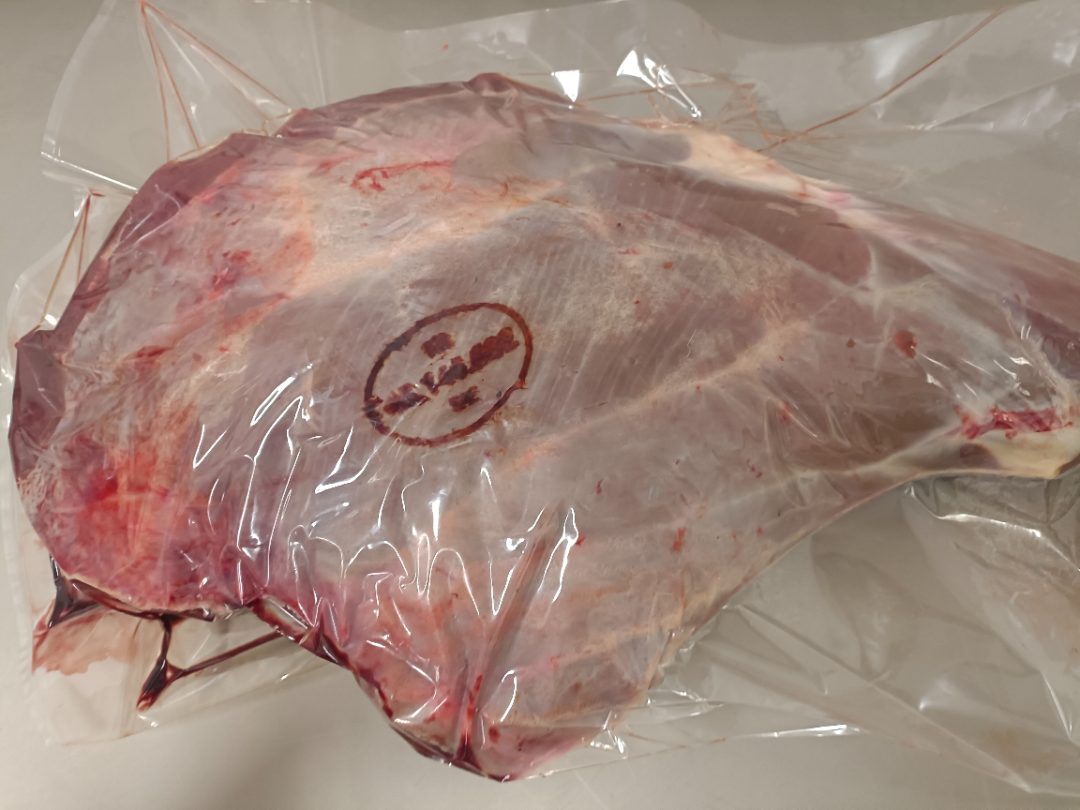 civet de cerf,civet de chevreuil,civet de sanglier , cuissot cerf a/os, epaule de cerf s/os7