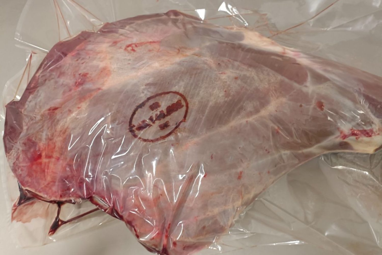 civet de cerf,civet de chevreuil,civet de sanglier , cuissot cerf a/os, epaule de cerf s/os7